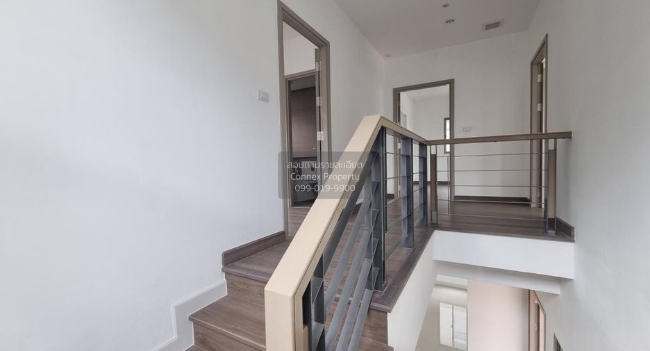 For sale 4 bedrooms house in Saphan Sung, Bangkok
