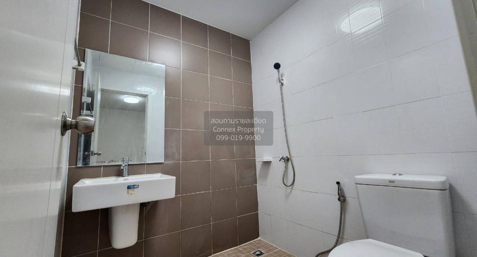 For sale 3 bedrooms townhouse in Bang Phli, Samut Prakan