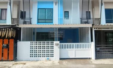 For sale 3 bedrooms townhouse in Bang Phli, Samut Prakan