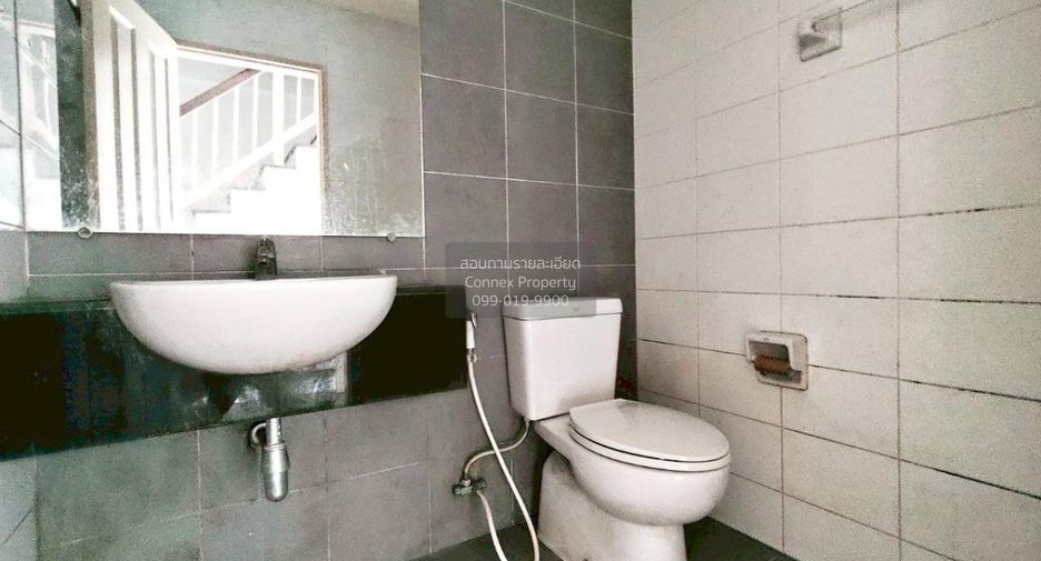 Casa adosada en venta de 3 habitaciones en Rat Burana, Bangkok