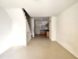 Casa adosada en venta de 3 habitaciones en Rat Burana, Bangkok