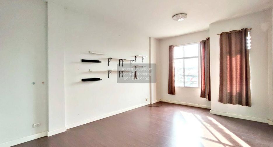 Casa adosada en venta de 3 habitaciones en Rat Burana, Bangkok
