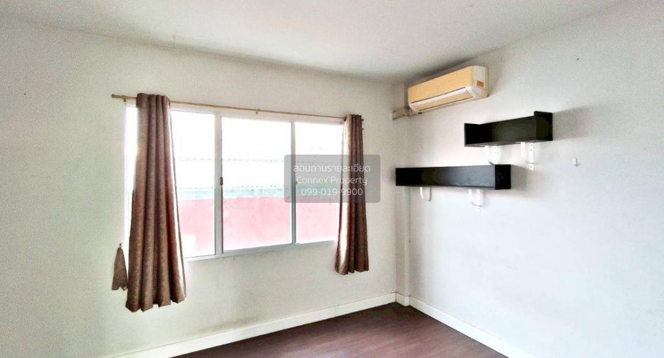 Casa adosada en venta de 3 habitaciones en Rat Burana, Bangkok