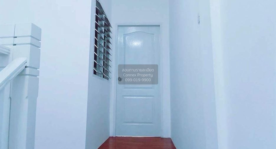 出售 3 卧室 联排别墅 在 Sai Noi, Nonthaburi