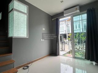 Reihenhaus zum Kauf mit 3 Zimmer in Chom Thong, Bangkok