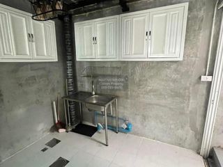 Reihenhaus zum Kauf mit 3 Zimmer in Chom Thong, Bangkok
