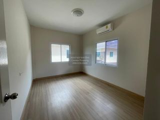 出售 3 卧室 独立屋 在 Si Racha, Chon Buri