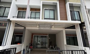 For sale 3 bedrooms townhouse in Mueang Chon Buri, Chonburi
