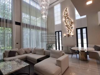 Casa adosada en venta de 4 habitaciones en Watthana, Bangkok