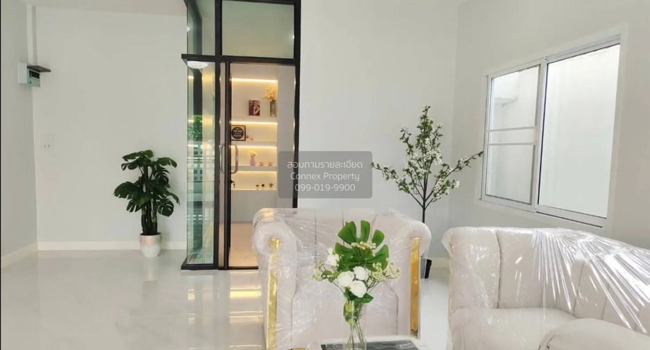 出售 2 卧室 独立屋 在 Mueang Pathum Thani, Pathum Thani
