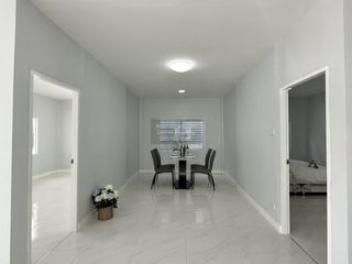 出售 2 卧室 独立屋 在 Mueang Pathum Thani, Pathum Thani