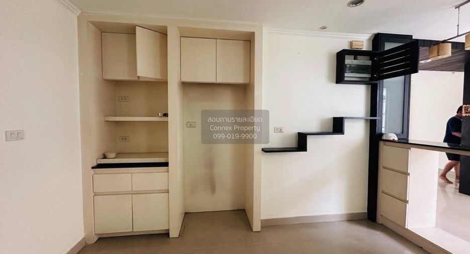Haus zum Kauf mit 3 Zimmer in Bang Khun Thian, Bangkok