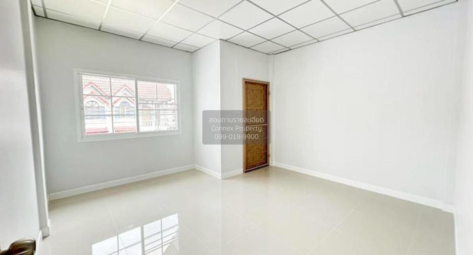 Casa adosada en venta de 2 habitaciones en Khlong Sam Wa, Bangkok