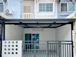 Casa adosada en venta de 2 habitaciones en Khlong Sam Wa, Bangkok