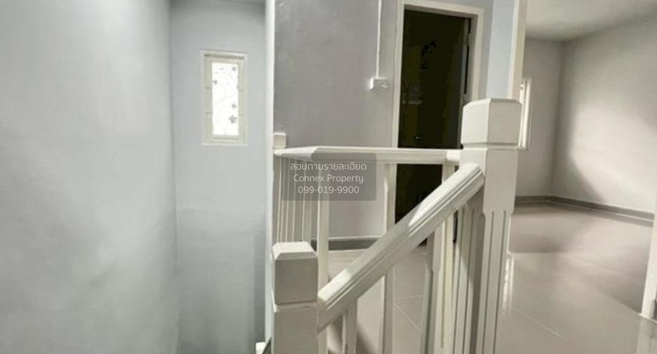 For sale 3 bedrooms townhouse in Khlong Luang, Pathum Thani