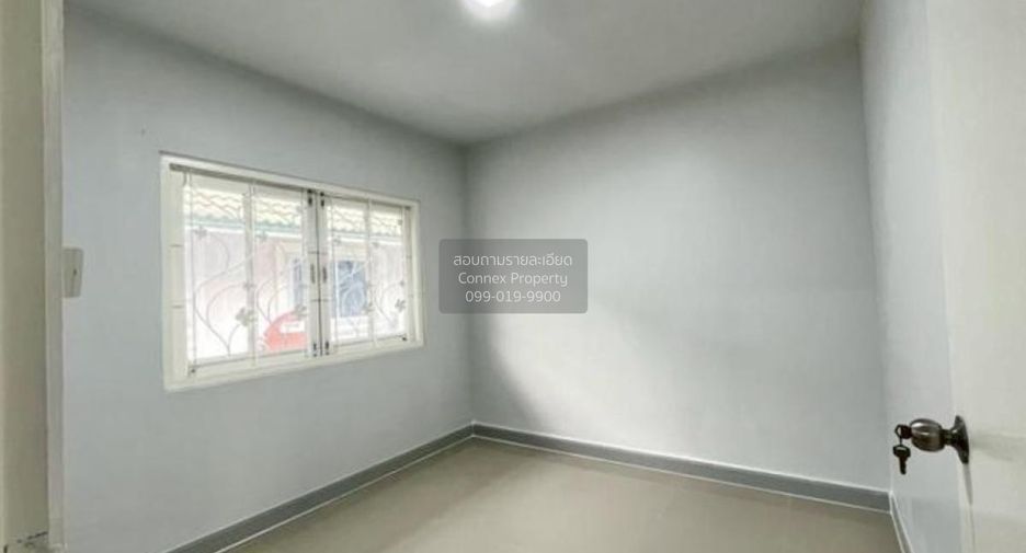 For sale 3 bedrooms townhouse in Khlong Luang, Pathum Thani