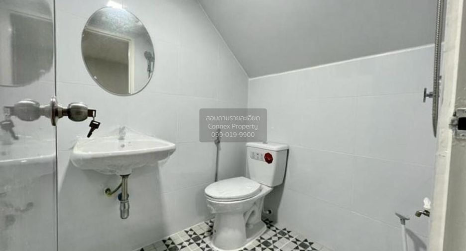 For sale 3 bedrooms townhouse in Khlong Luang, Pathum Thani