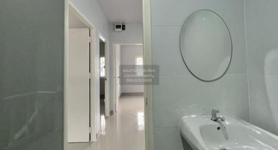 For sale 3 bedrooms townhouse in Khlong Luang, Pathum Thani