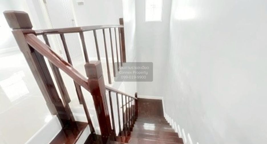 For sale 3 bedrooms townhouse in Khlong Luang, Pathum Thani