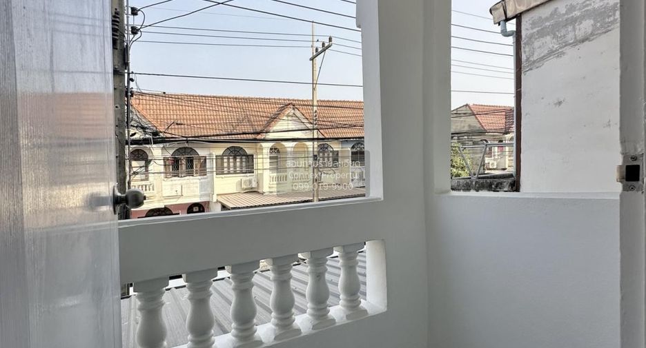 出售 2 卧室 联排别墅 在 Thanyaburi, Pathum Thani