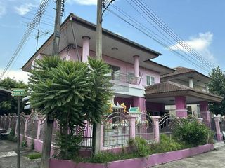 出售 5 卧室 独立屋 在 Mueang Pathum Thani, Pathum Thani