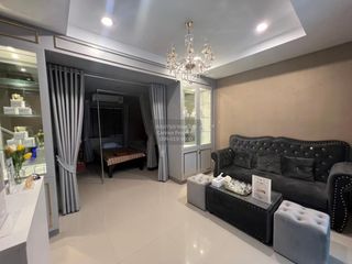 Casa adosada en venta de 5 habitaciones en Mueang Nonthaburi, Nonthaburi