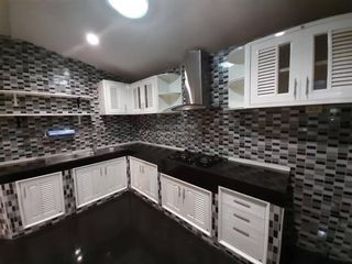 Casa adosada en venta de 5 habitaciones en Mueang Nonthaburi, Nonthaburi
