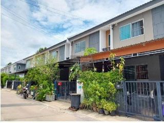 Reihenhaus zum Kauf mit 3 Zimmer in Bang Yai, Nonthaburi