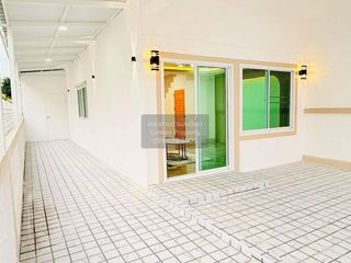 出售 3 卧室 联排别墅 在 Sai Noi, Nonthaburi