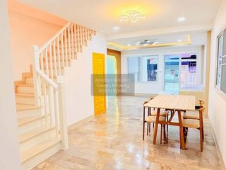 出售 3 卧室 联排别墅 在 Sai Noi, Nonthaburi
