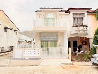 出售 3 卧室 联排别墅 在 Sai Noi, Nonthaburi