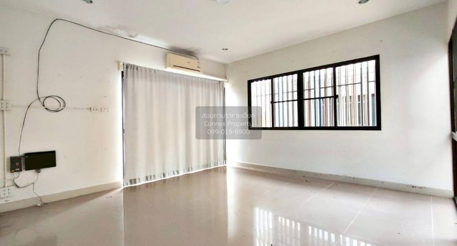 For sale 3 ベッドルーム townhouse in Mueang Trang, Trang