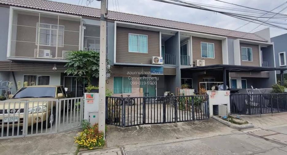 出售 4 卧室 联排别墅 在 Sai Noi, Nonthaburi