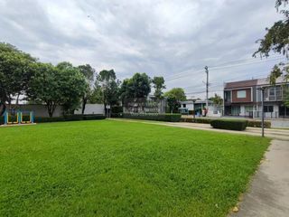出售 4 卧室 联排别墅 在 Sai Noi, Nonthaburi