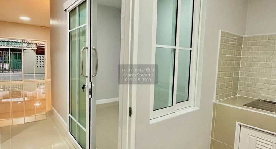 Reihenhaus zum Kauf mit 3 Zimmer in Bang Yai, Nonthaburi