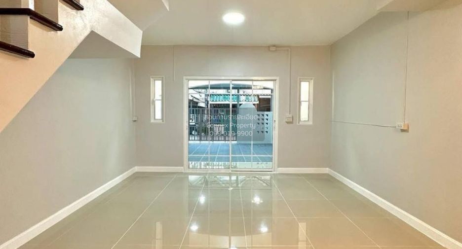 Reihenhaus zum Kauf mit 3 Zimmer in Bang Yai, Nonthaburi