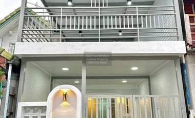 Reihenhaus zum Kauf mit 3 Zimmer in Bang Yai, Nonthaburi