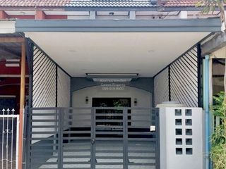 Casa adosada en venta de 2 habitaciones en Nong Chok, Bangkok
