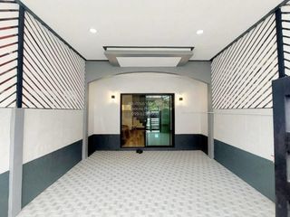 Casa adosada en venta de 2 habitaciones en Nong Chok, Bangkok