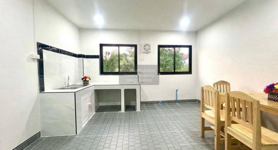 出售 2 卧室 联排别墅 在 Sai Noi, Nonthaburi