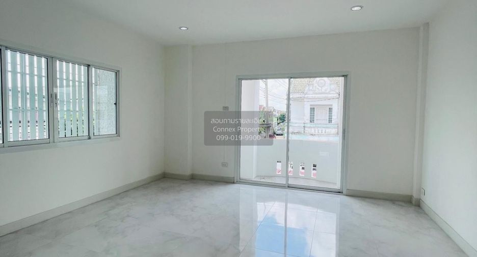 Reihenhaus zum Kauf mit 2 Zimmer in Bang Bua Thong, Nonthaburi