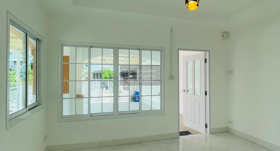 Reihenhaus zum Kauf mit 2 Zimmer in Bang Bua Thong, Nonthaburi