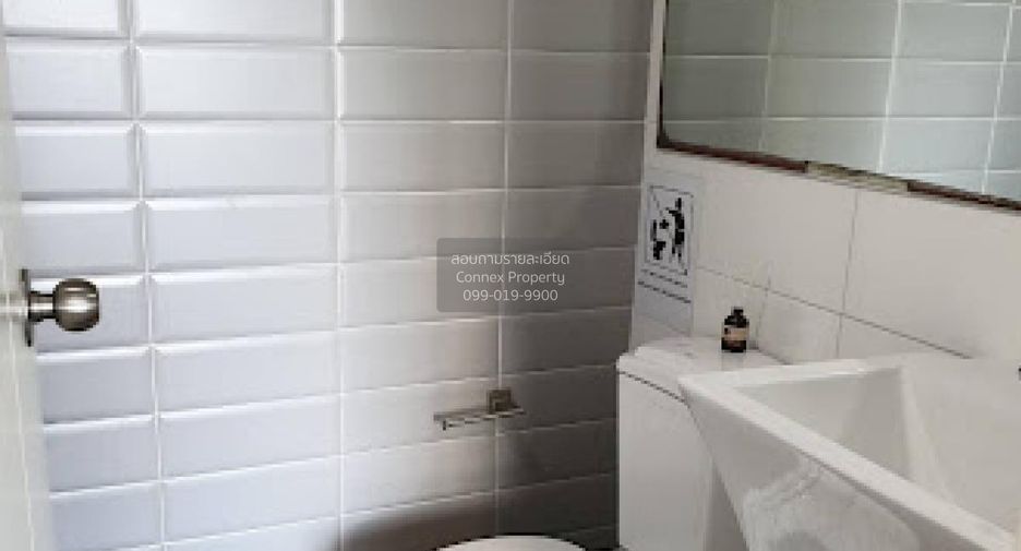 For sale 1 bed condo in Khlong Toei, Bangkok