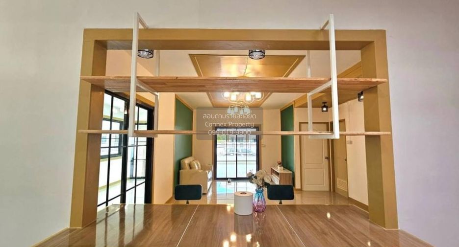 出售 5 卧室 联排别墅 在 Sai Noi, Nonthaburi