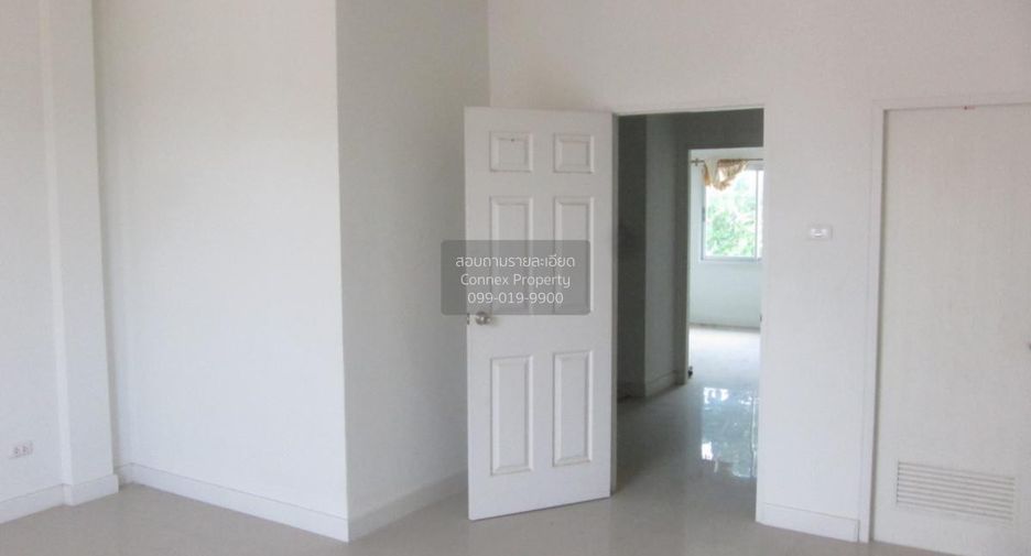 For sale 3 bedrooms townhouse in Mueang Chon Buri, Chonburi