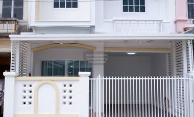 Reihenhaus zum Kauf mit 3 Zimmer in Lam Luk Ka, Pathum Thani
