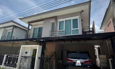 Haus zum Kauf mit 4 Zimmer in Phra Pradaeng, Samut Prakan