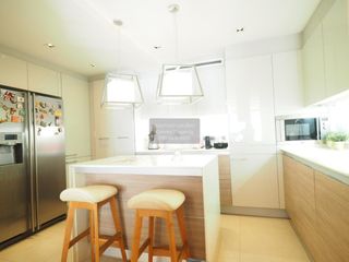 For sale 3 bedrooms condo in Phaya Thai, Bangkok