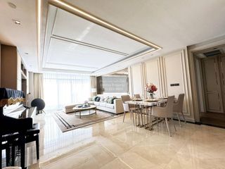 For sale 3 bedrooms condo in Phaya Thai, Bangkok
