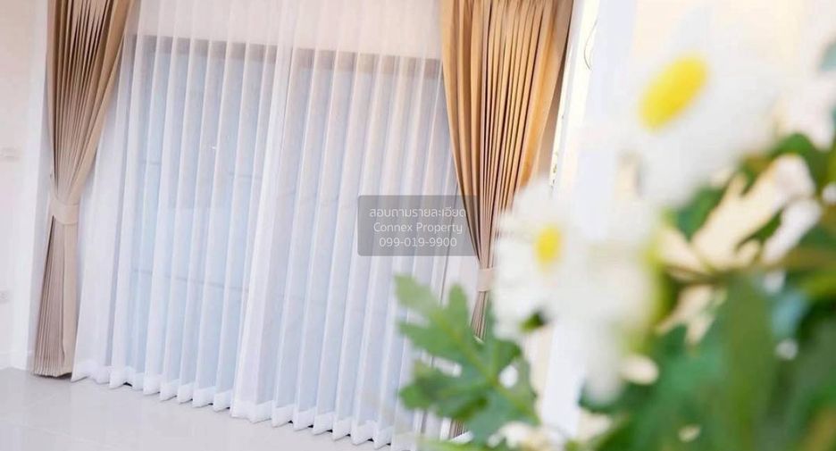 For sale 4 ベッドルーム townhouse in Khlong Luang, Pathum Thani